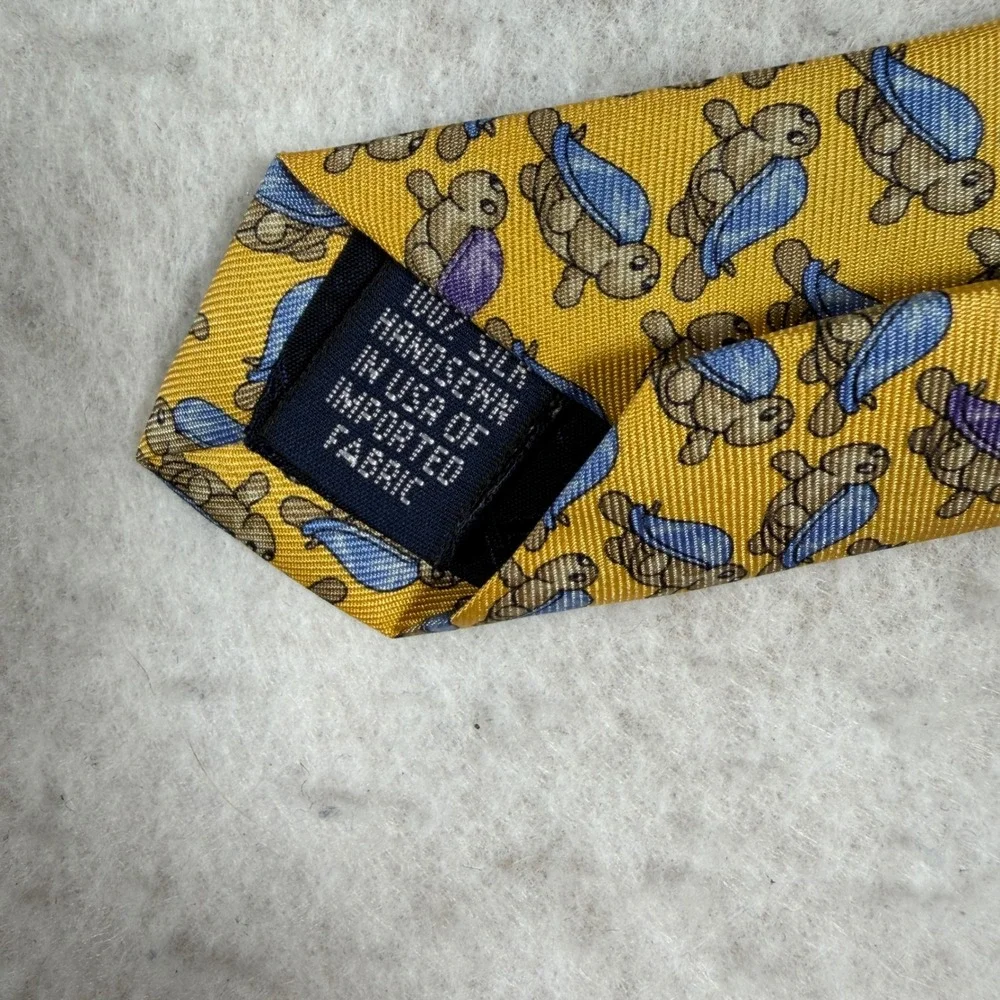 Lands End Mens Yellow Silk Sea Turtle Pattern Nautical Necktie Handsewn‎ USA